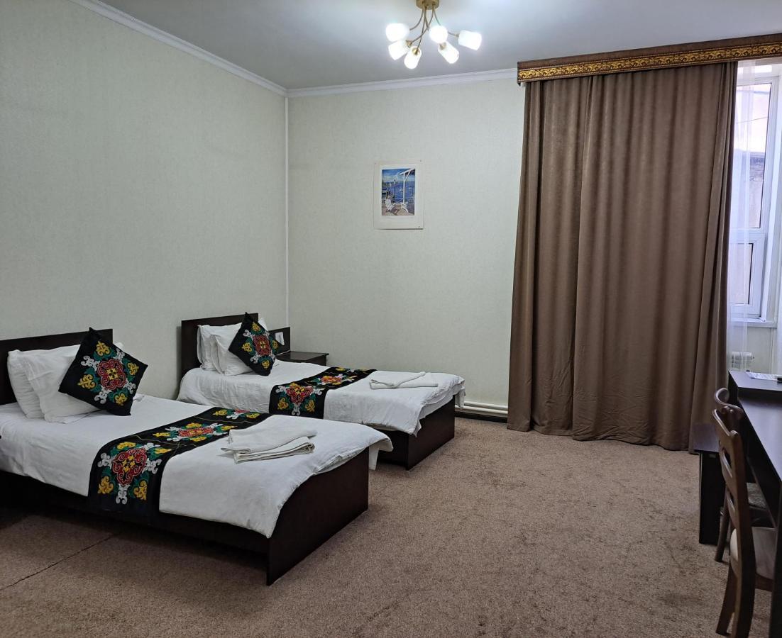 Ocean Hotel Osh Ngoại thất bức ảnh